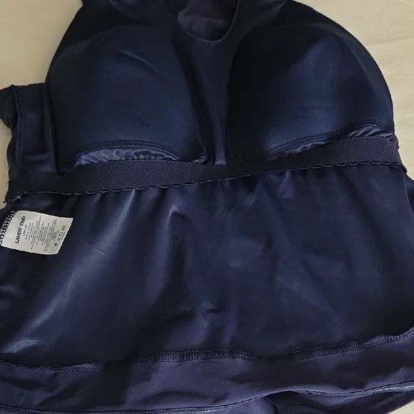 Lands' End Deep Sea Navy Blue Slenderizing Tankini Swim Top Sz 16w DD - Picture 5 of 10